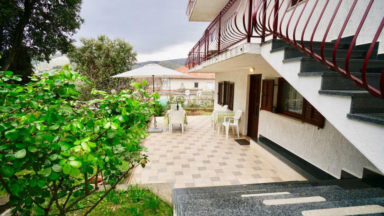 Villa La Vida Loca à Seget Vranjica Extérieur photo